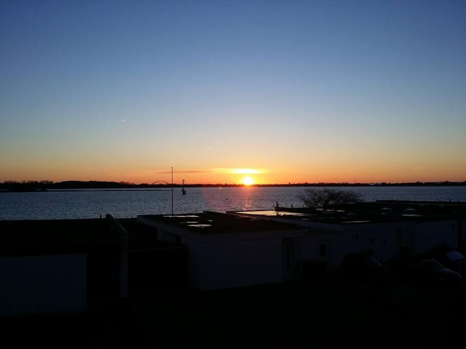 Fehmarn Burgtiefe Suedstrand Meerblick Apartment Meerzeit Экстерьер фото